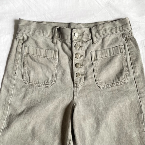 American Eagle Cropped Straight Leg Jeans - Picture 2 of 11